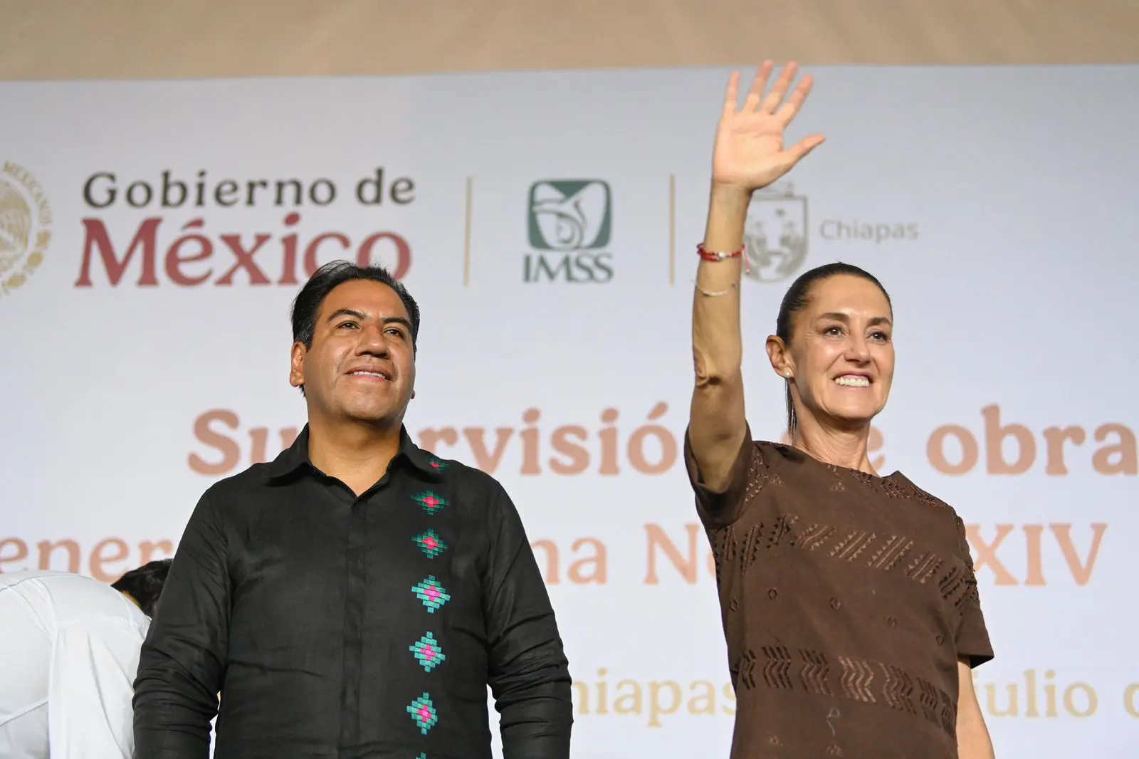 Claudia Sheinbaum y Eduardo Ramírez supervisan hospital IMSS en Tuxtla