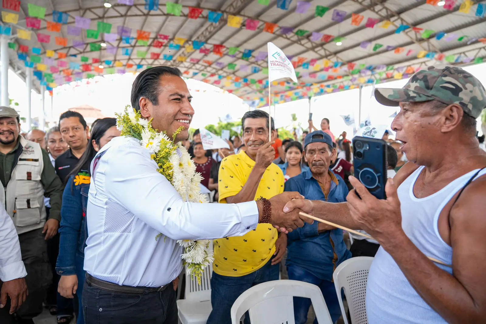 Eduardo Ramírez visita Benemérito de las Américas