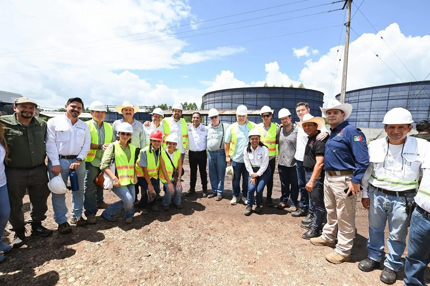 Eduardo Ramírez visita planta Agro Trópico en Chiapas
