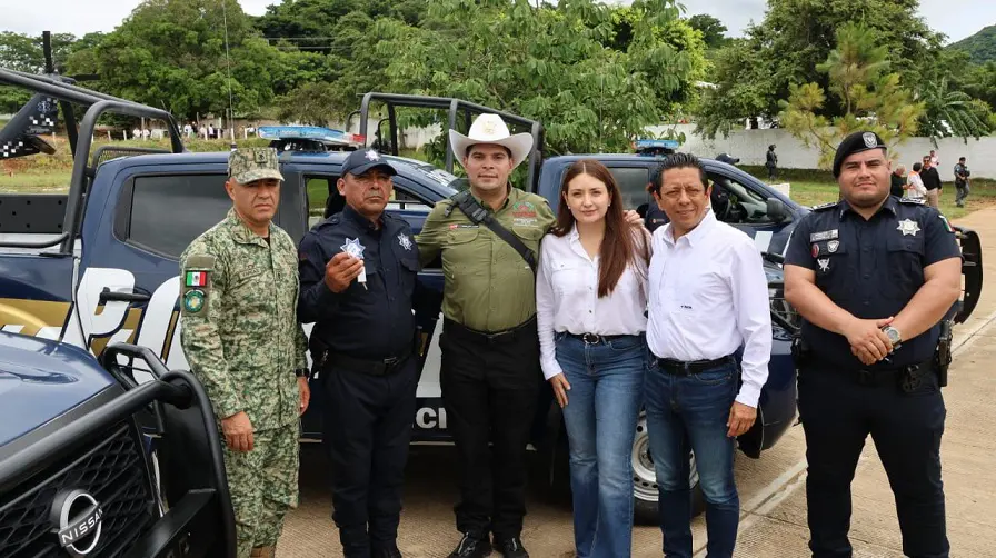 Autoridades inauguran agencia federal y entregan patrullas en Villaflores, Chiapas