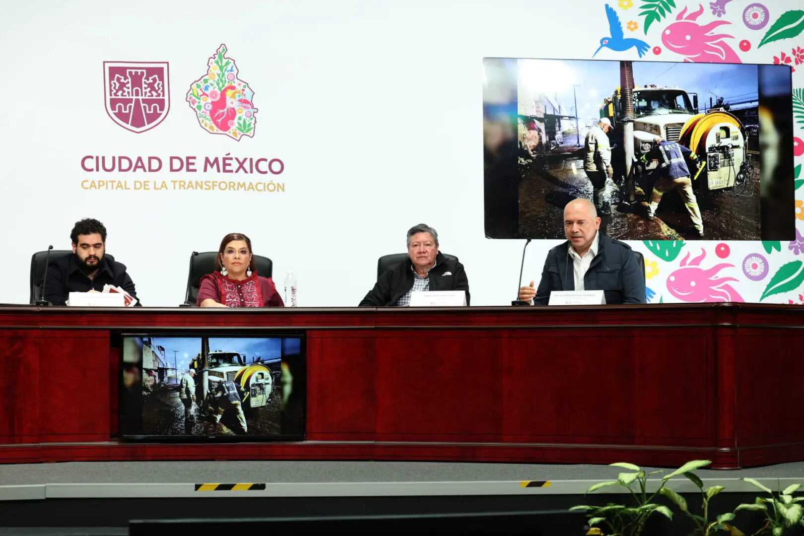 Funcionarios del Gobierno de la Ciudad de México presentan informe de finanzas públicas