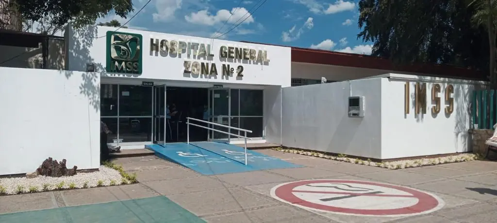 Entrance of a general hospital building.