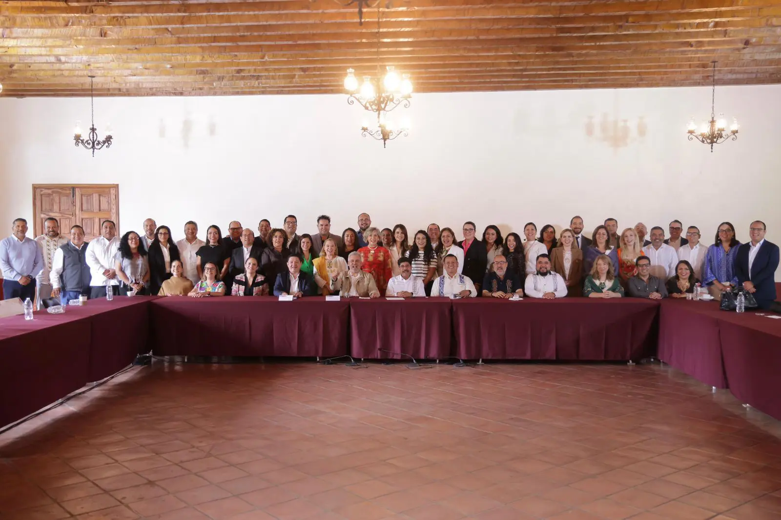 Hugo Aguilar Ortiz se reúne con jueces y el gobernador de Michoacán