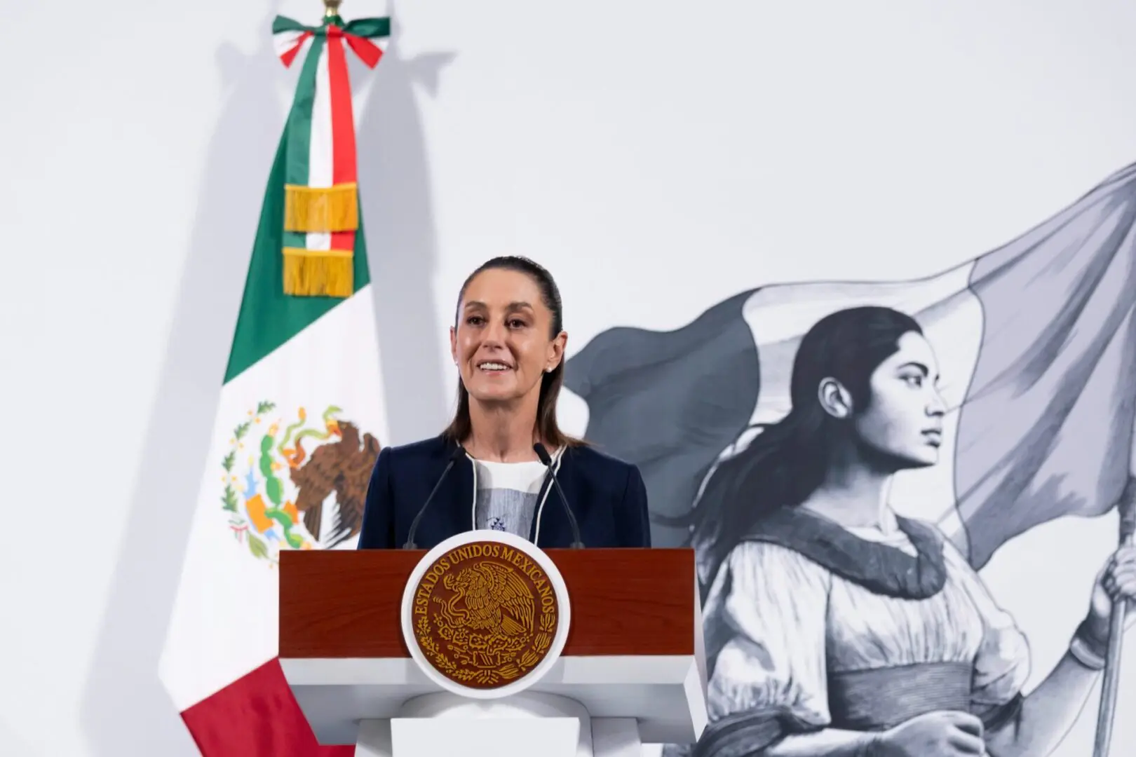 Claudia Sheinbaum en conferencia mañanera sobre seguridad y relación con Estados Unidos