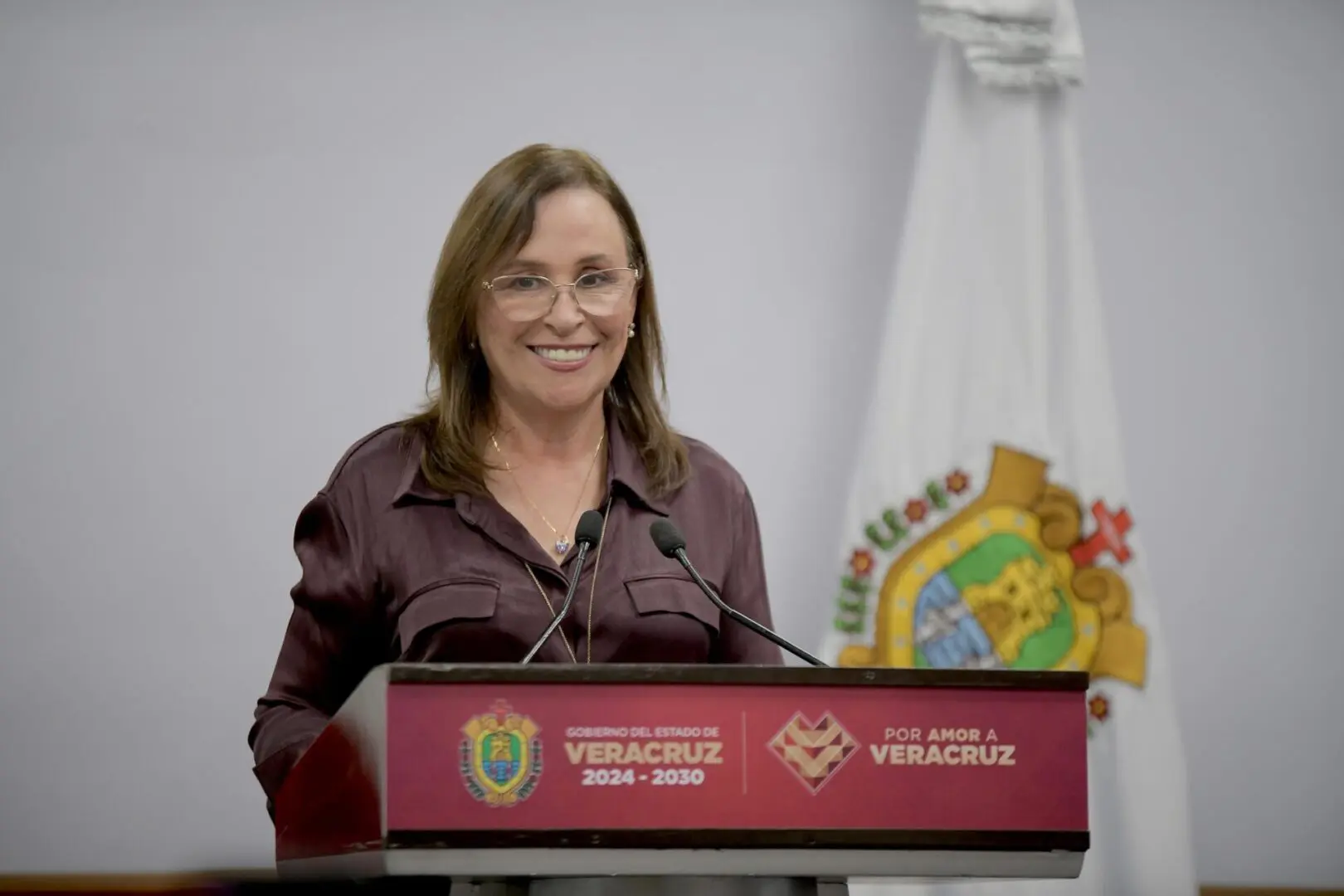 Rocío Nahle anuncia actualización de tarifas de taxi en Veracruz