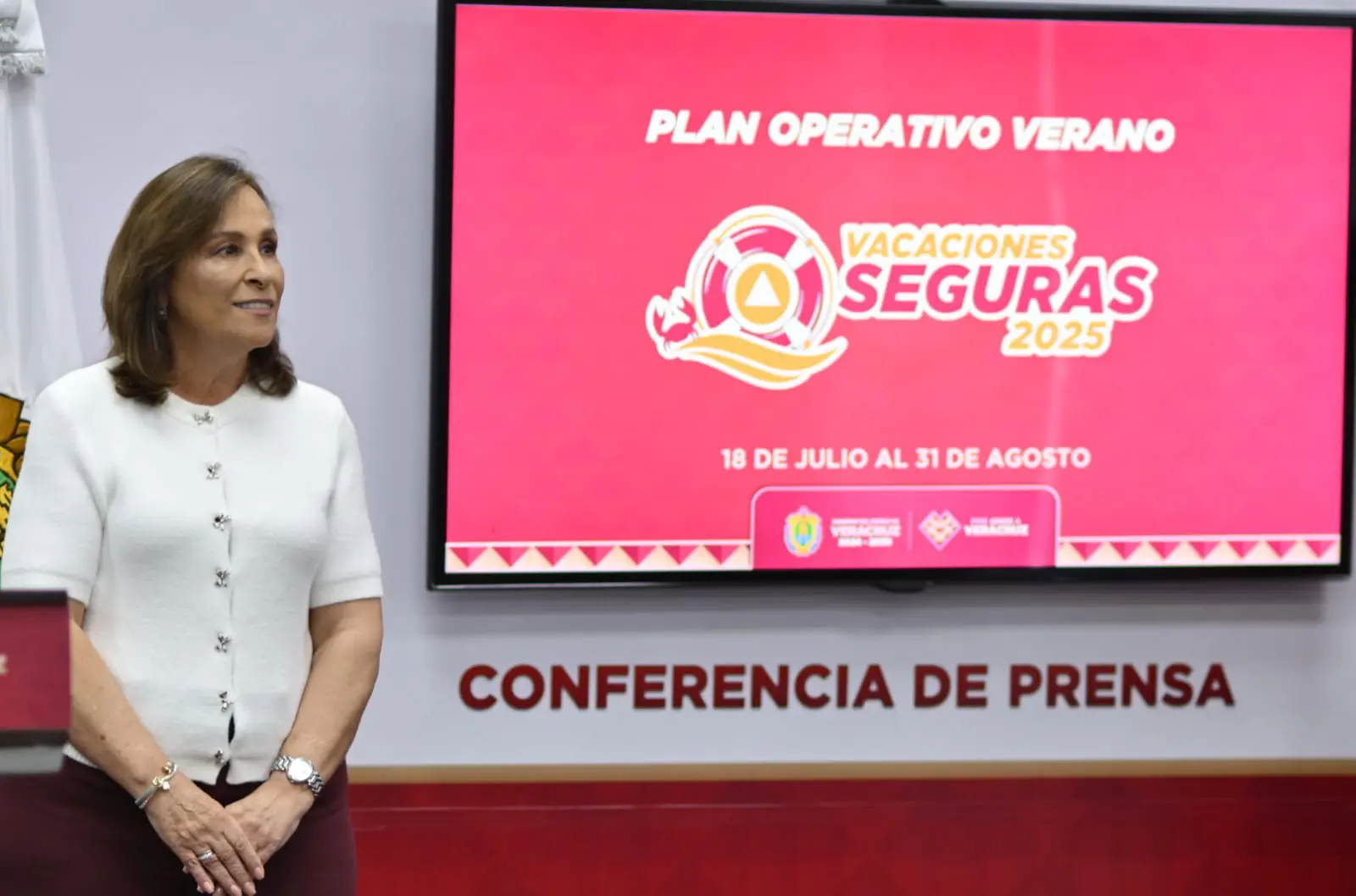 Elementos de seguridad y rescate durante el operativo vacacional en playas de Veracruz