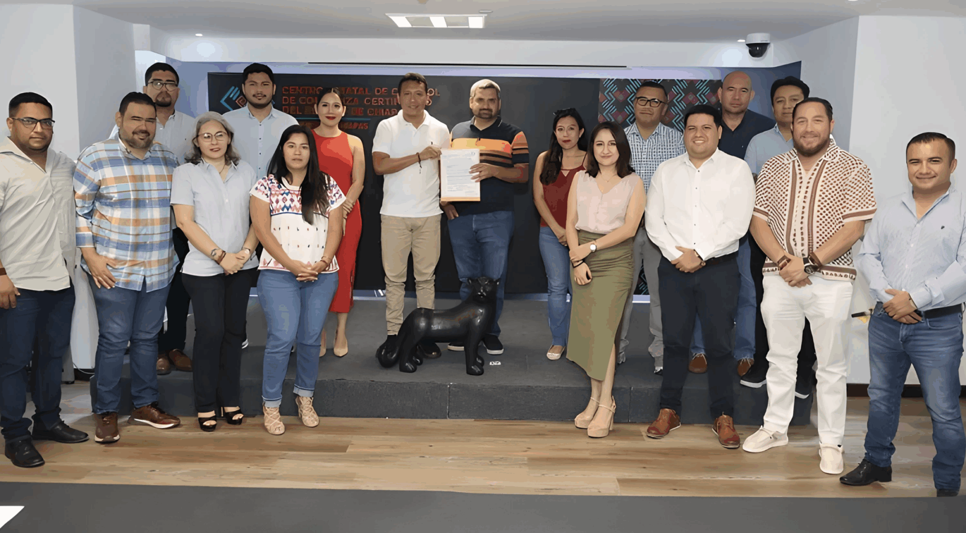 Entrega de resultados de confianza a autoridades municipales de Chiapas