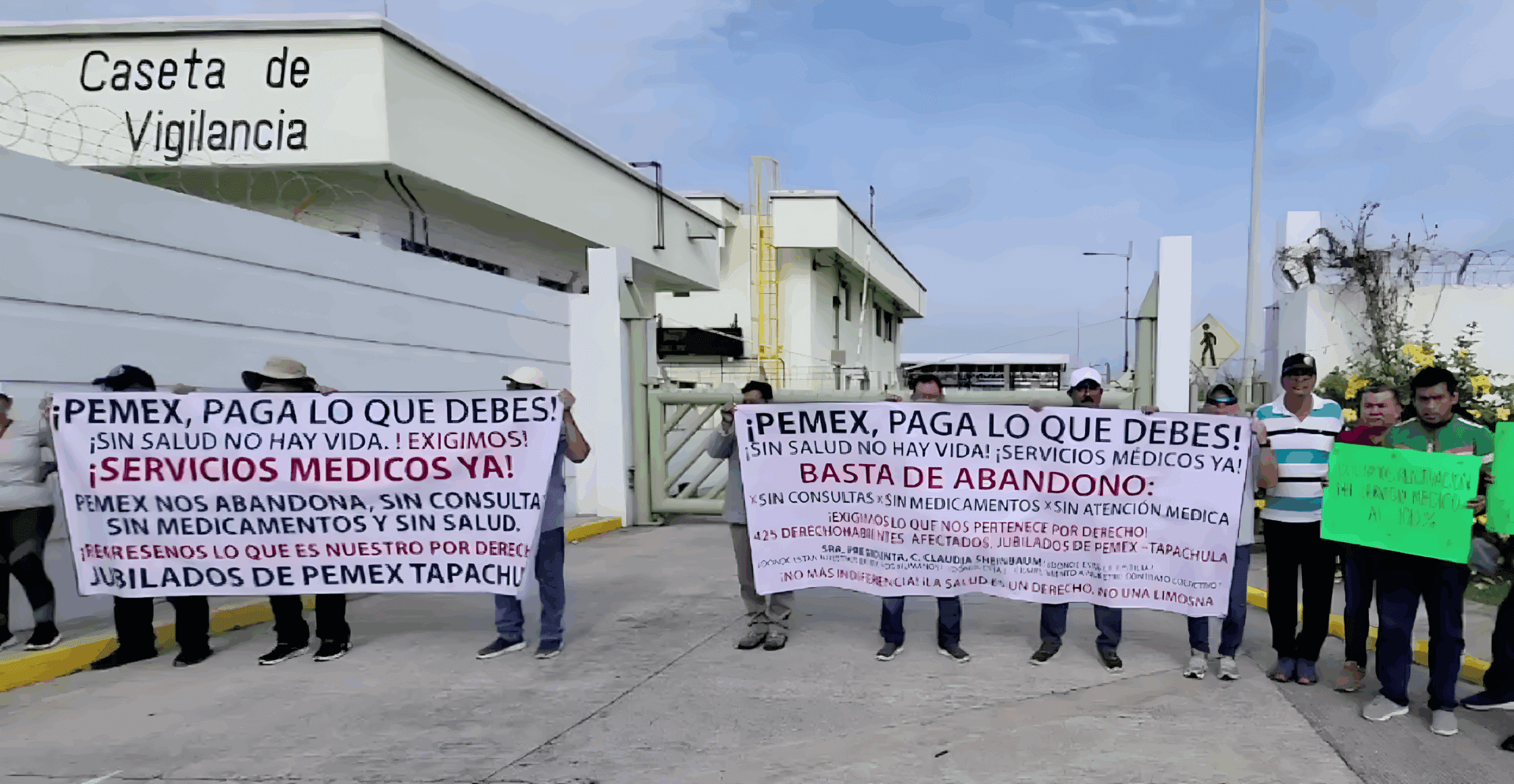 Jubilados de Pemex bloquean la Terminal de Almacenamiento y Reparto de Puerto Chiapas por falta de atención médica