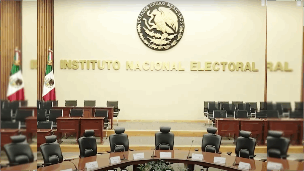 Consejo General del INE durante sesión extraordinaria sobre presupuesto 2026