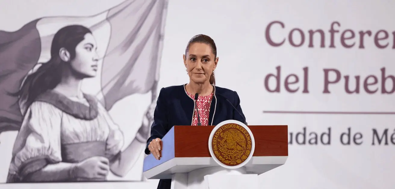 Claudia Sheinbaum durante conferencia del pueblo en Palacio Nacional