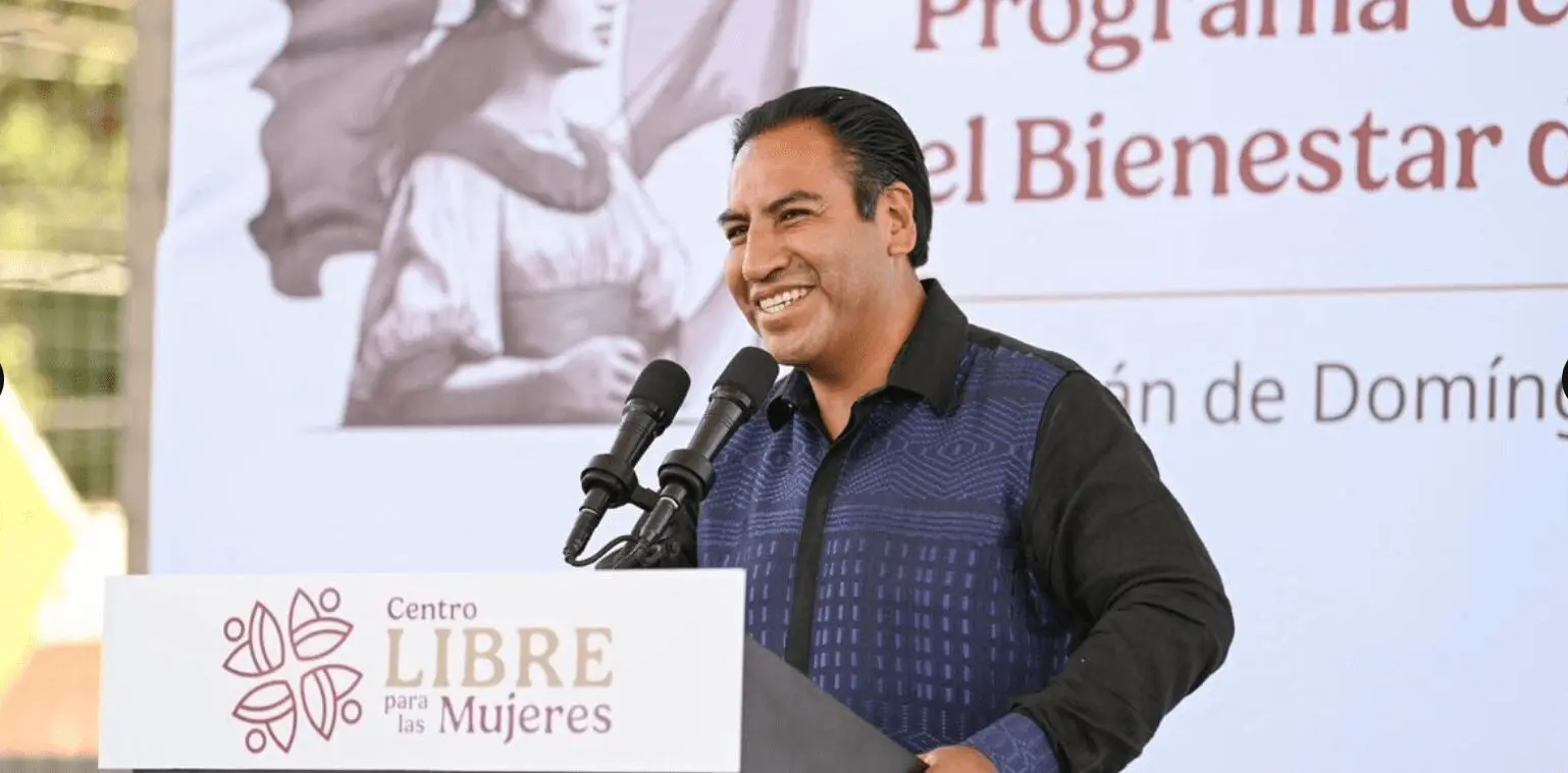 Eduardo Ramírez inaugura Centro LIBRE en Comitán junto a autoridades