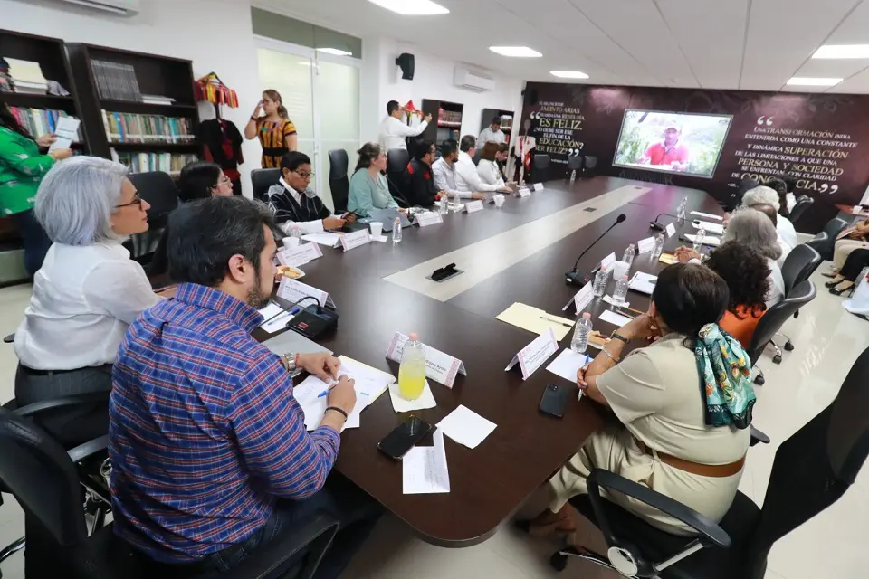 Firma del convenio entre Chiapas y la OEI para fortalecer proyectos educativos internacionales