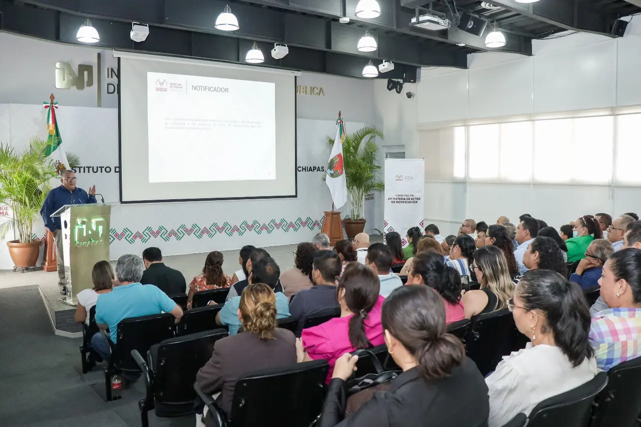 Notificadores fiscales de Chiapas reciben capacitación especializada