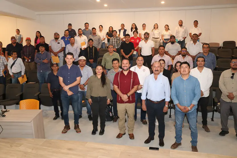 Productores chiapanecos durante curso de capacitación sobre cafés de especialidad en Ocozocoautla