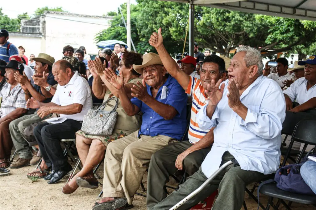 Entrega de títulos de tierras a pueblos indígenas por Sedatu