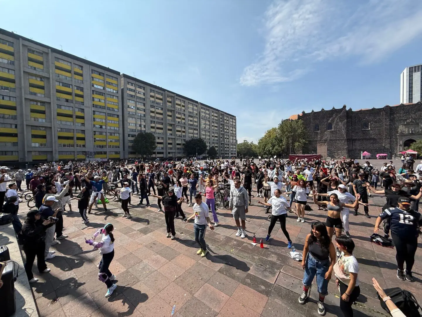 Participantes en la Carrera y Rodada por la Paz en la Ciudad de México