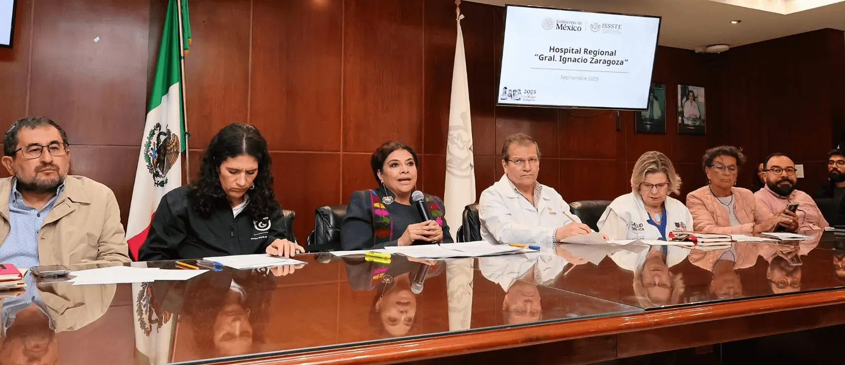 Apoyos y acompañamiento a familias tras explosión de pipa en Iztapalapa