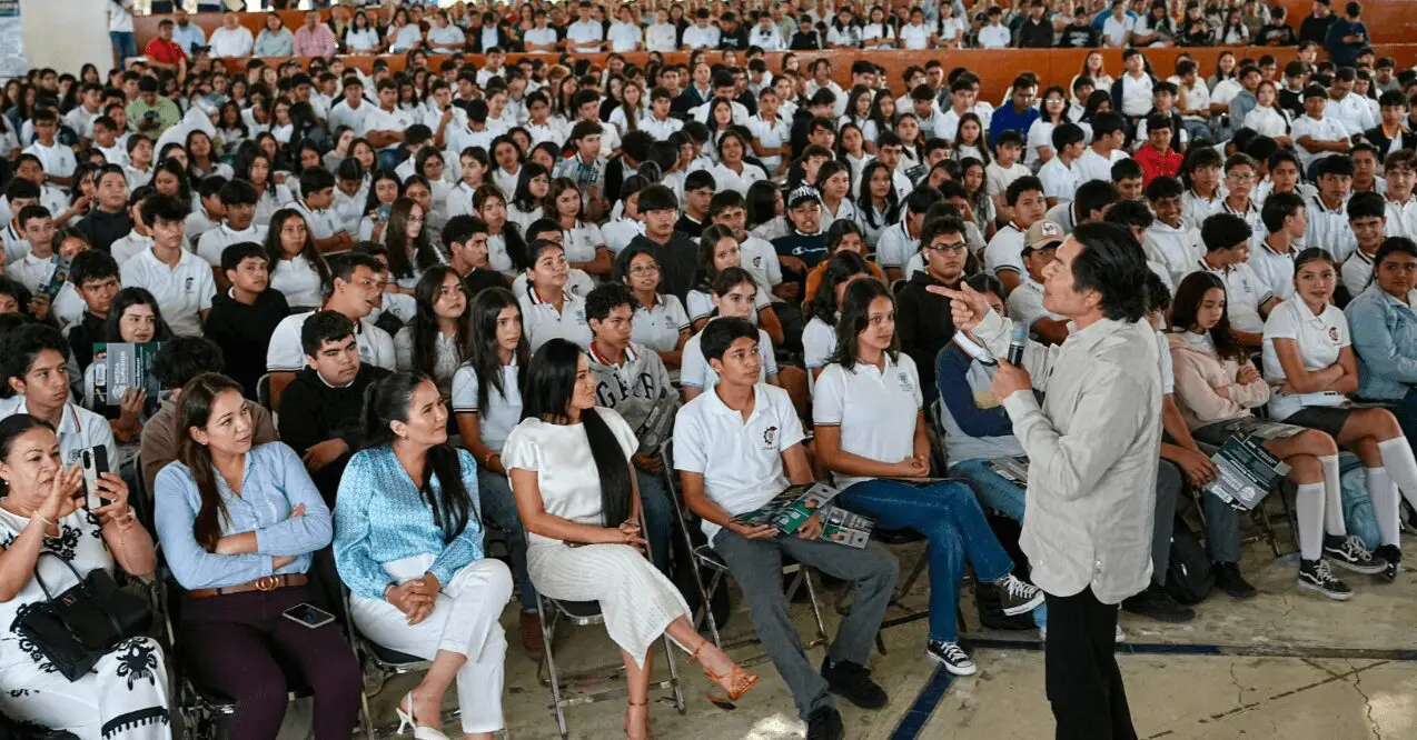 Registro para Beca Benito Juárez en bachillerato inicia el 1 de octubre