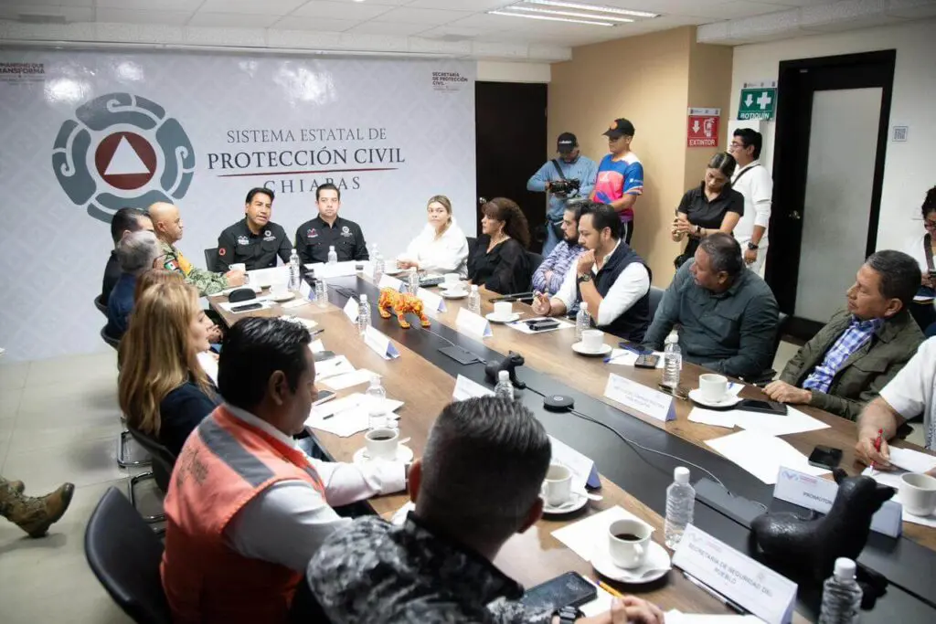 Gobernador de Chiapas atenderá afectaciones por lluvias.