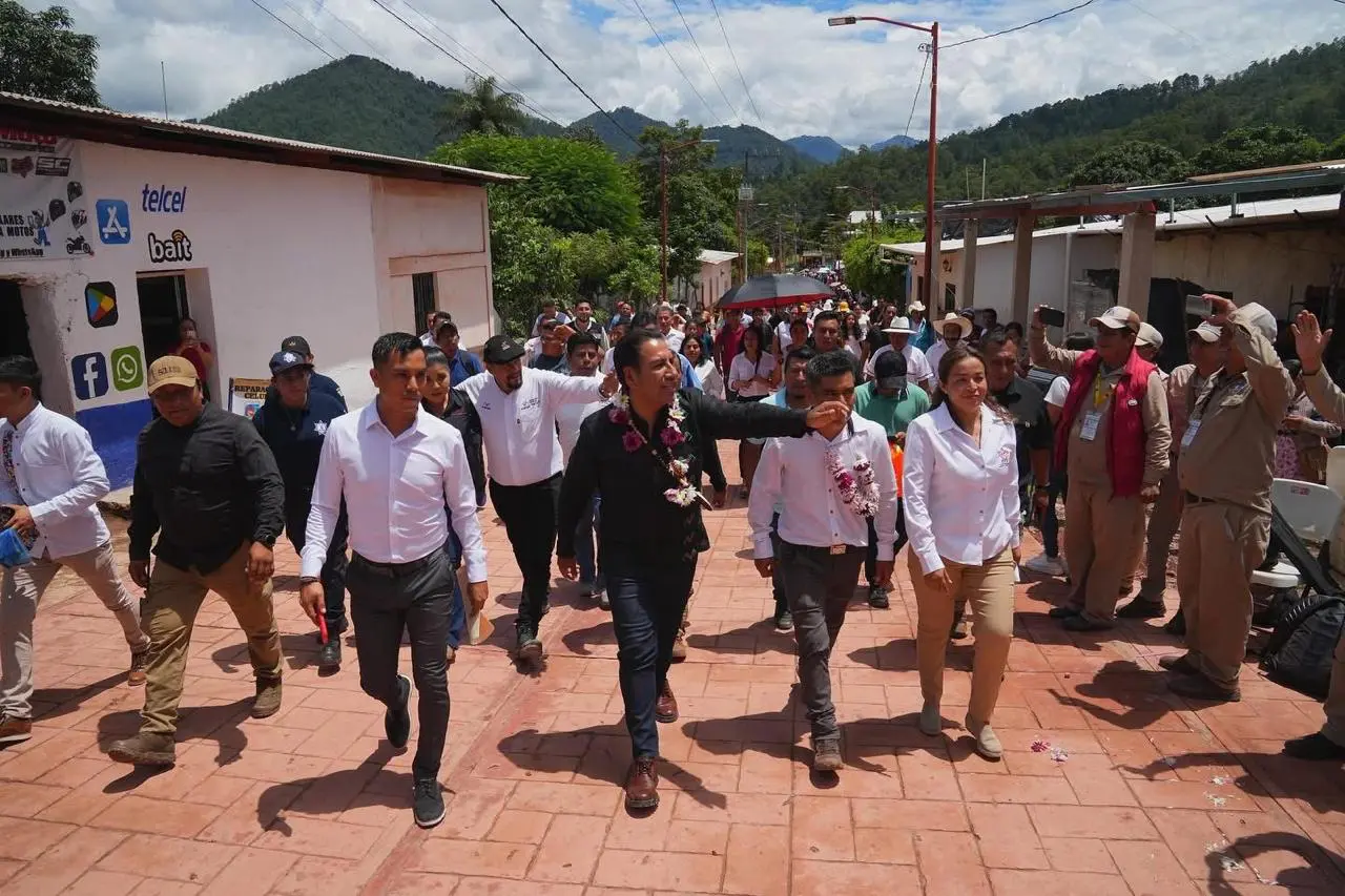 Gobernador Eduardo Ramírez supervisa proyectos en Honduras de la Sierra