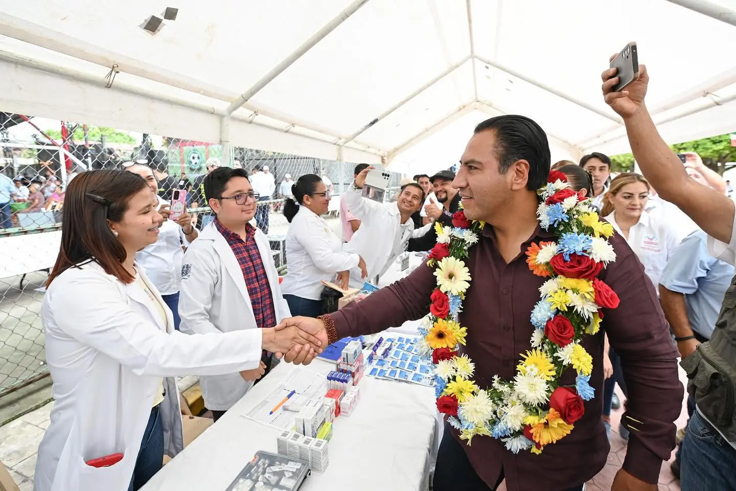 Eduardo Ramírez en gira por el Soconusco