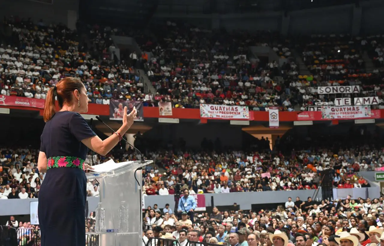Claudia Sheinbaum durante su gira nacional en Sonora