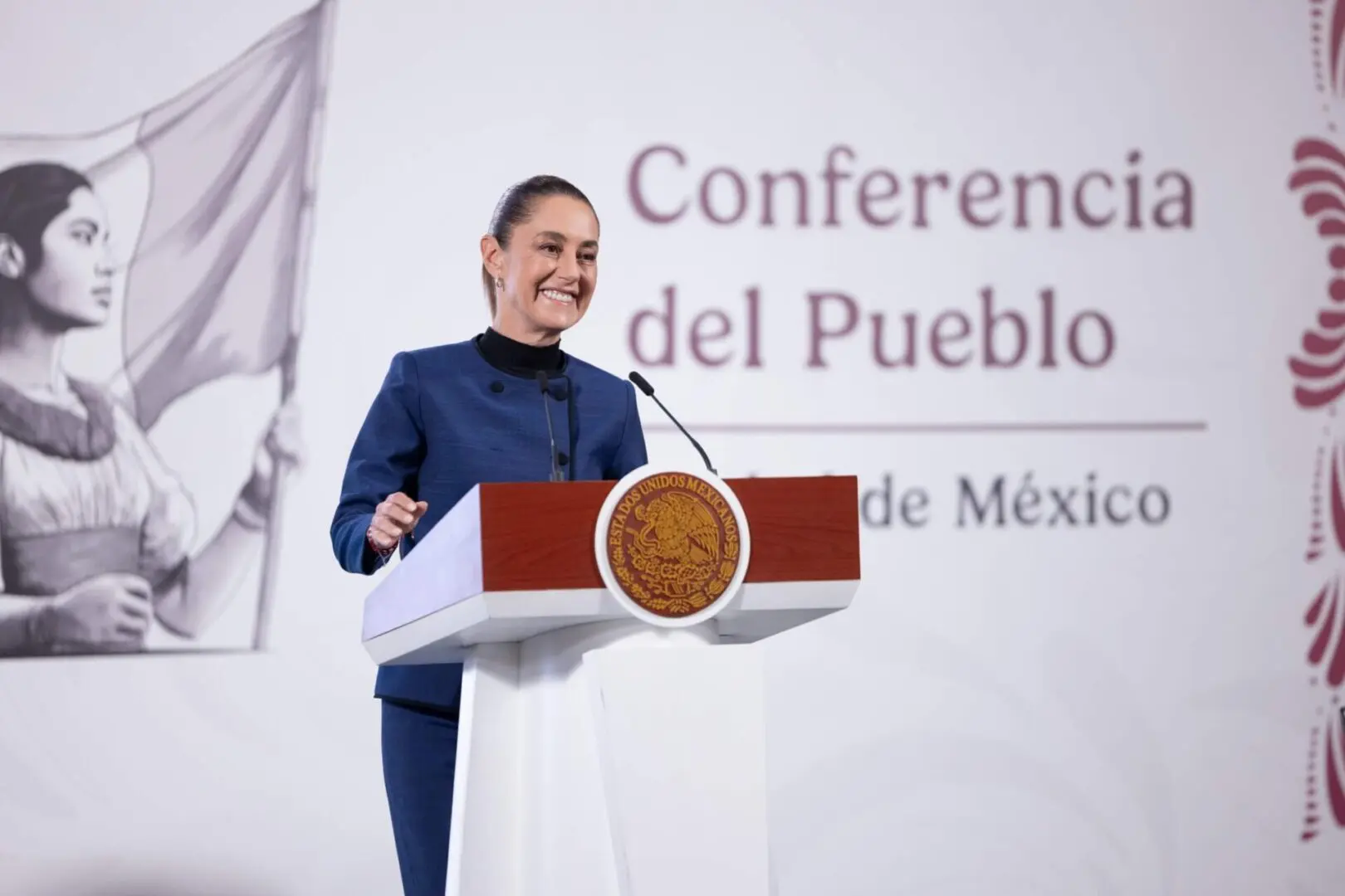 Farmacéuticas incumplen con entrega de medicamentos