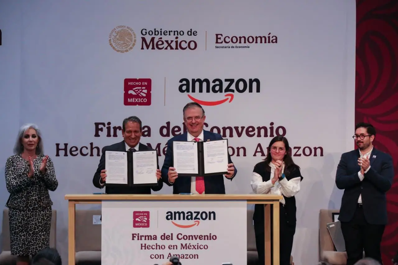 Mexican government signs agreement with Amazon.