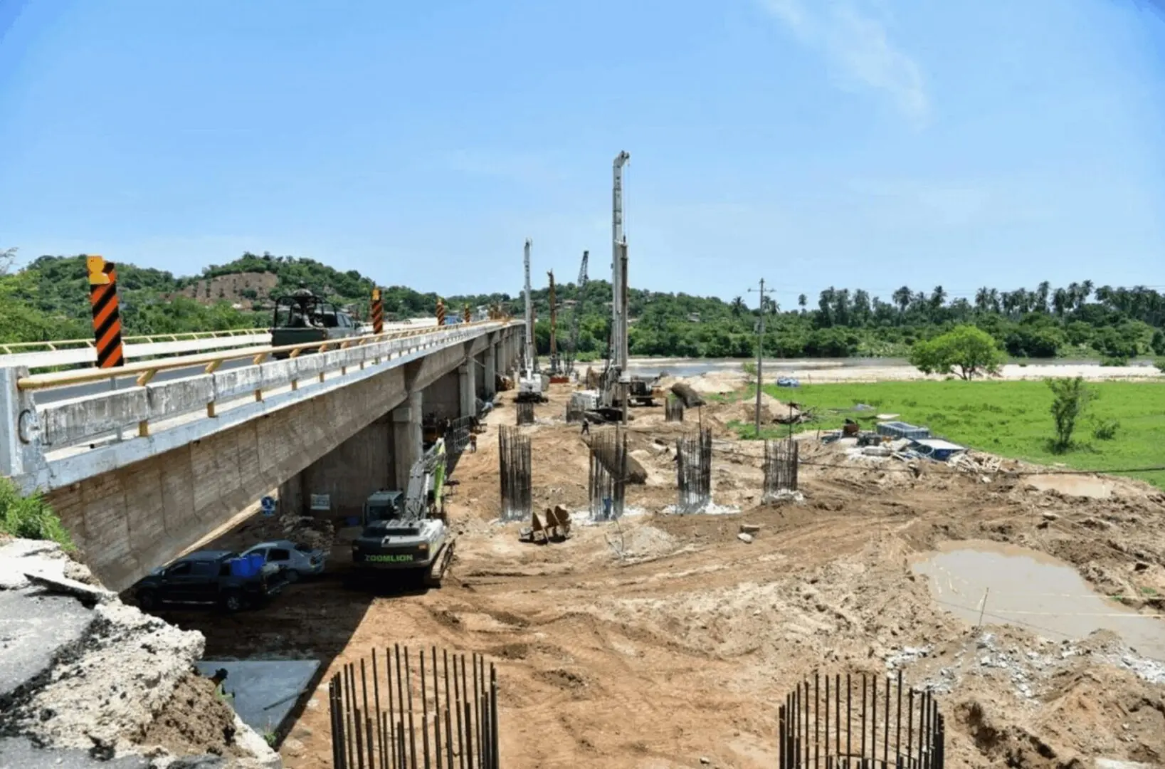 reconstrucción de puentes en Guerrero