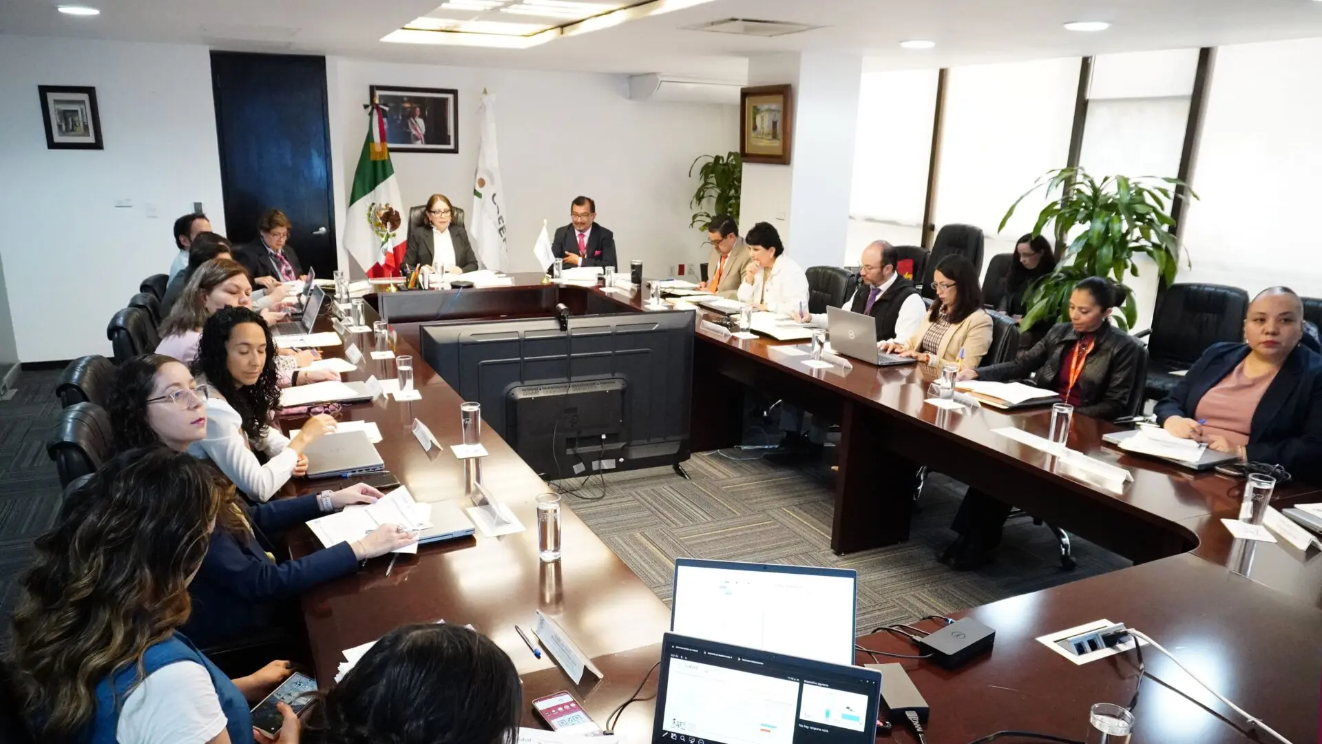 Guías de Cofepris sobre ensayos clínicos