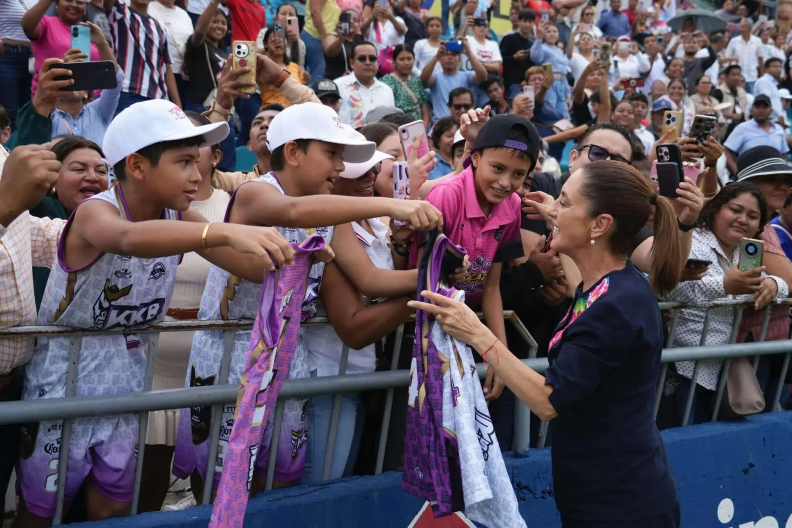Claudia Sheinbaum durante su visita en Chiapas