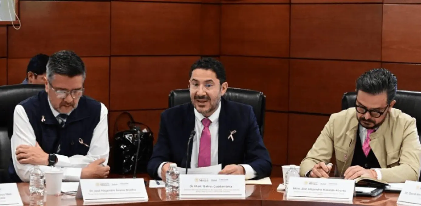 El titular del ISSSTE participó en la sesión del Comité Nacional de Cáncer en la Mujer donde destacó avances en detección y diagnóstico oportuno