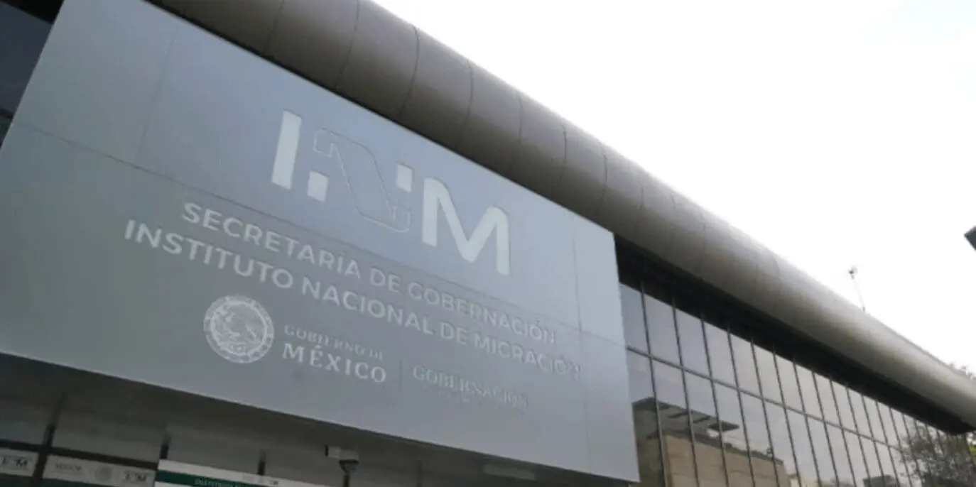 Destaca Segob enfoque humanista del INM en 32 aniversario