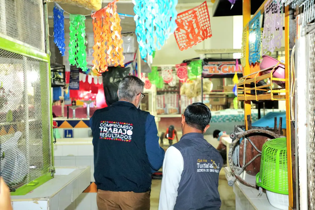 Supervisa Angel Torres rehabilitación del Mercado Dr. Rafael Pascacio Gamboa