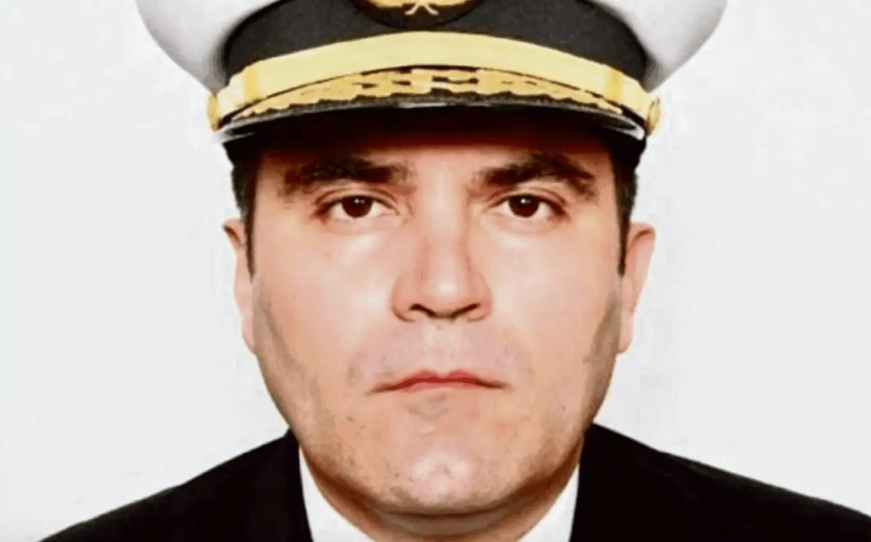 Juez niega amparo a contralmirante Fernando Farías