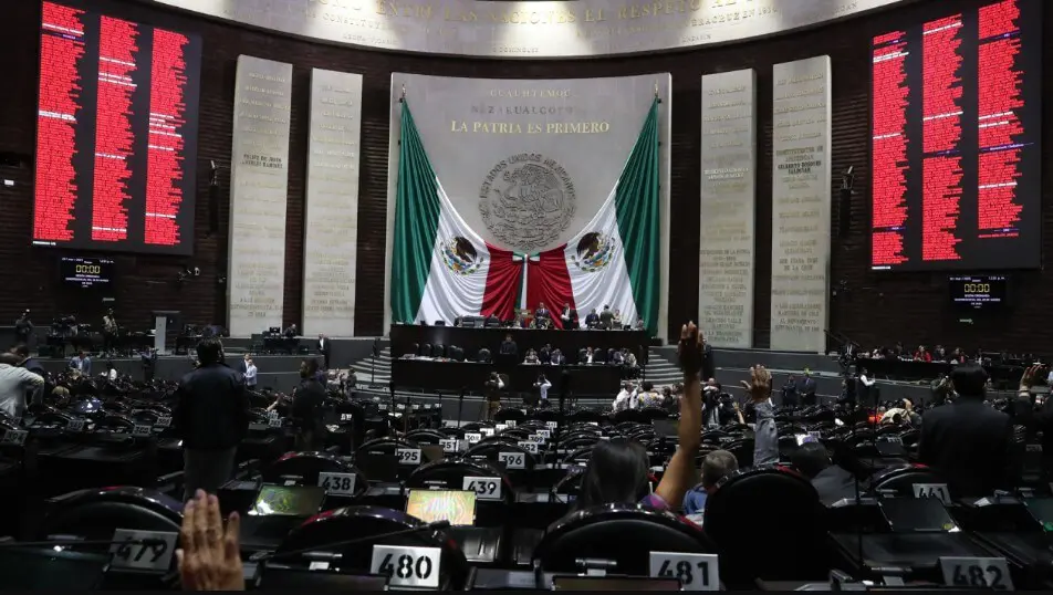 Mexican legislative chamber during voting session