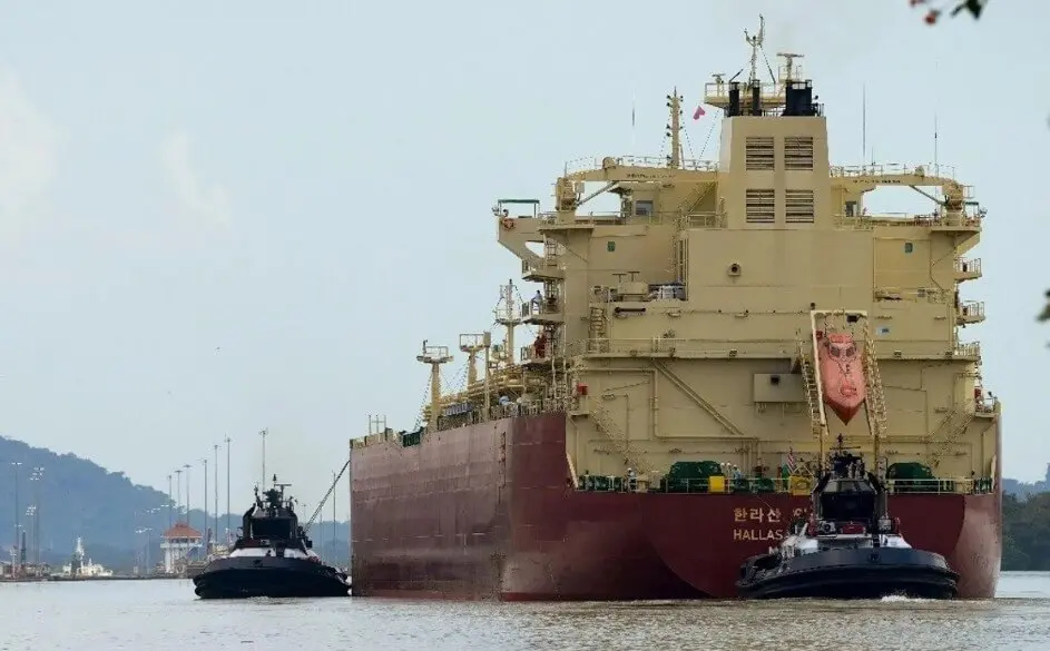 Buque contrabando diésel