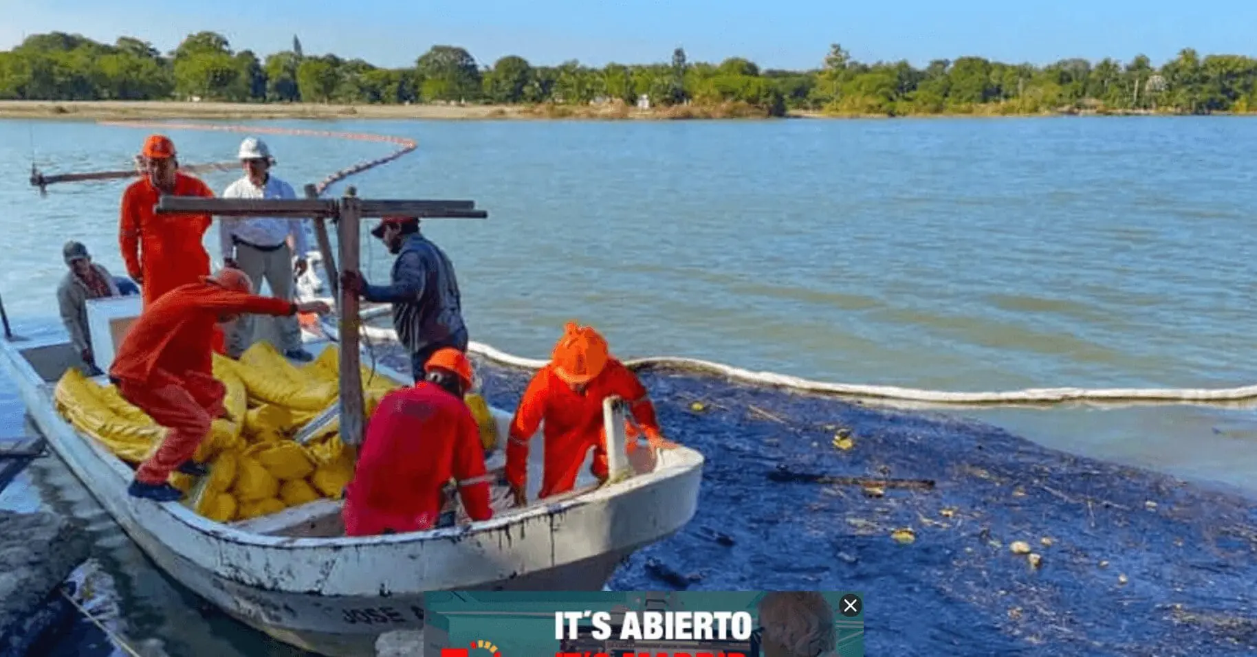 Vista aérea del río Pantepec donde Pemex recupera millones de litros de crudo