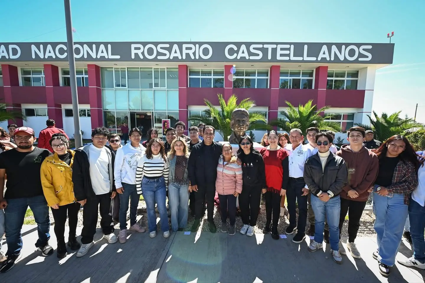 El gobernador fortalece la infraestructura educativa de la UNRC Comitán con inversión de 75 mdp.