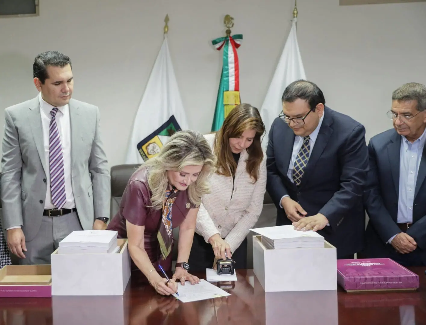 Entrega del Paquete Económico 2026 en el Congreso de Sonora