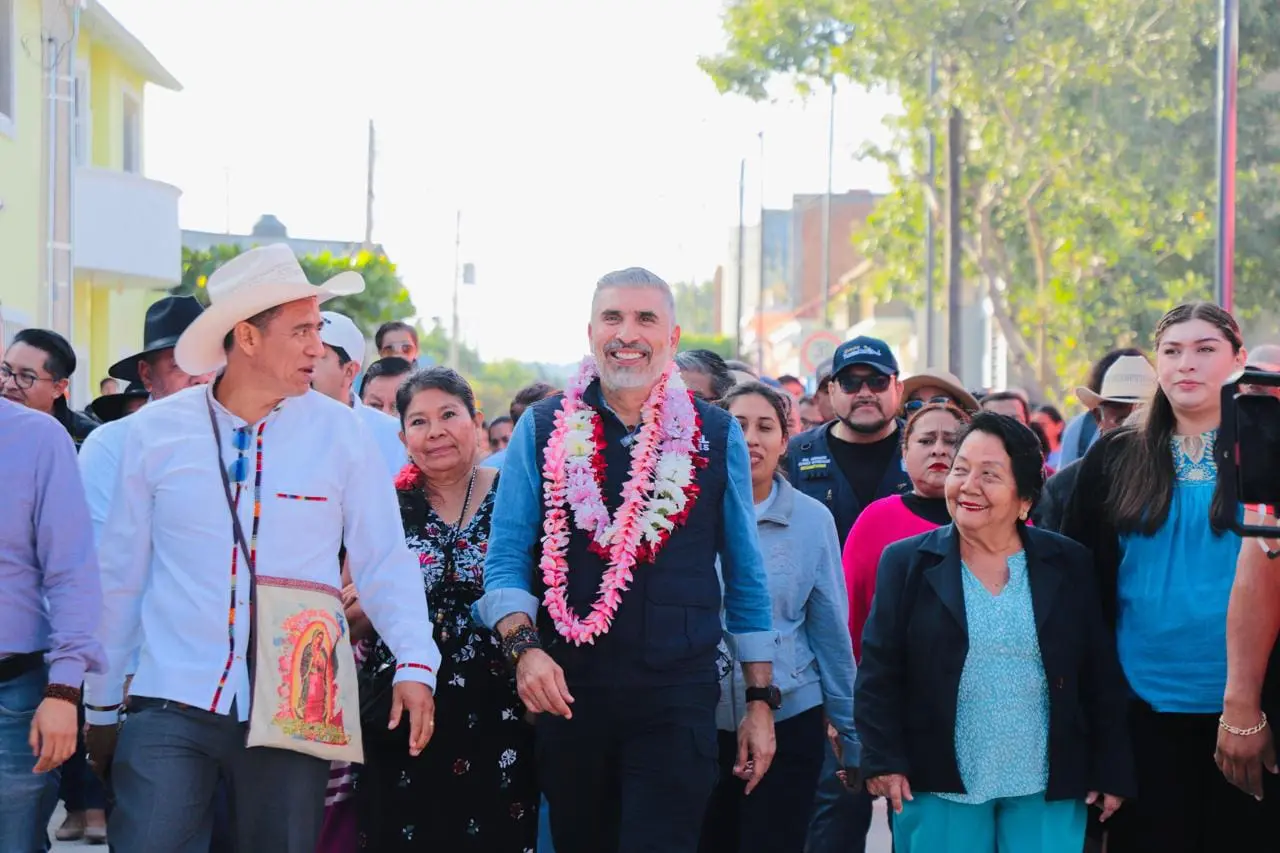 Pavimentación en El Jobo entregada por el Ayuntamiento de Tuxtla