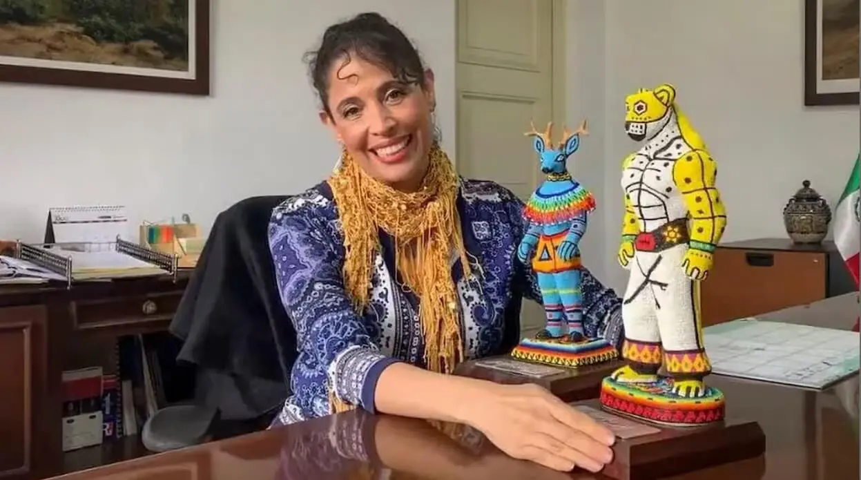 Embajadora Karla Ornelas