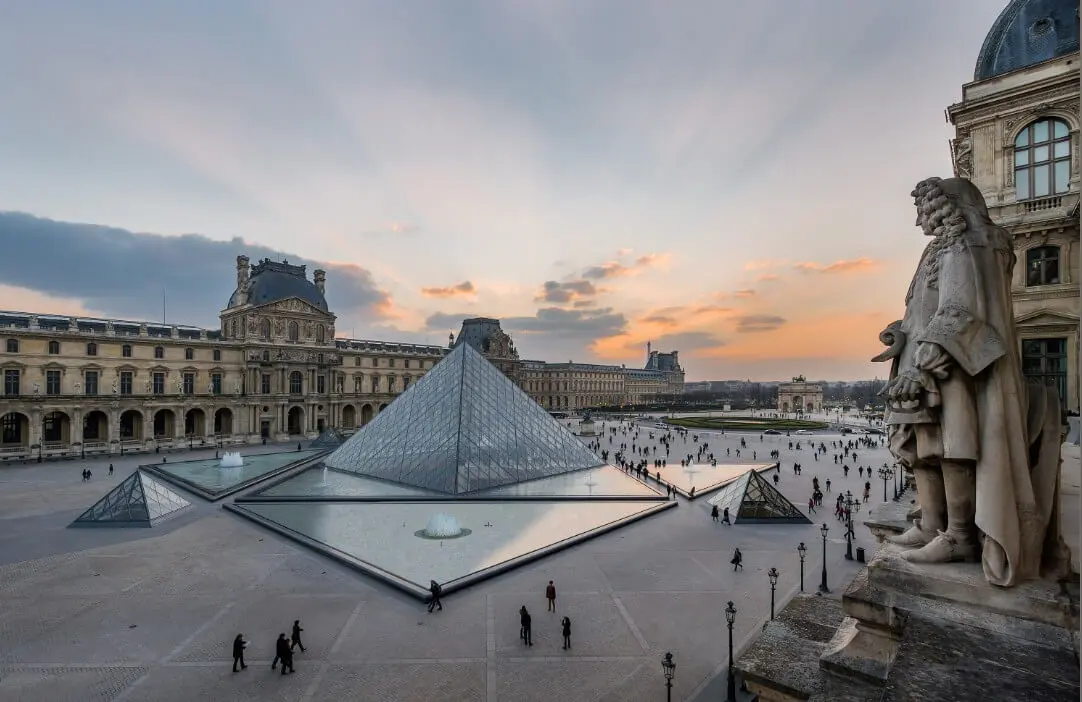 Louvre