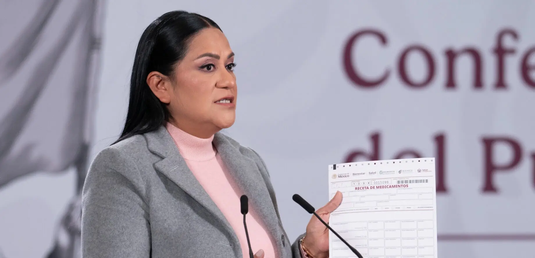 Ariadna Montiel Reyes, secretaria de Bienestar