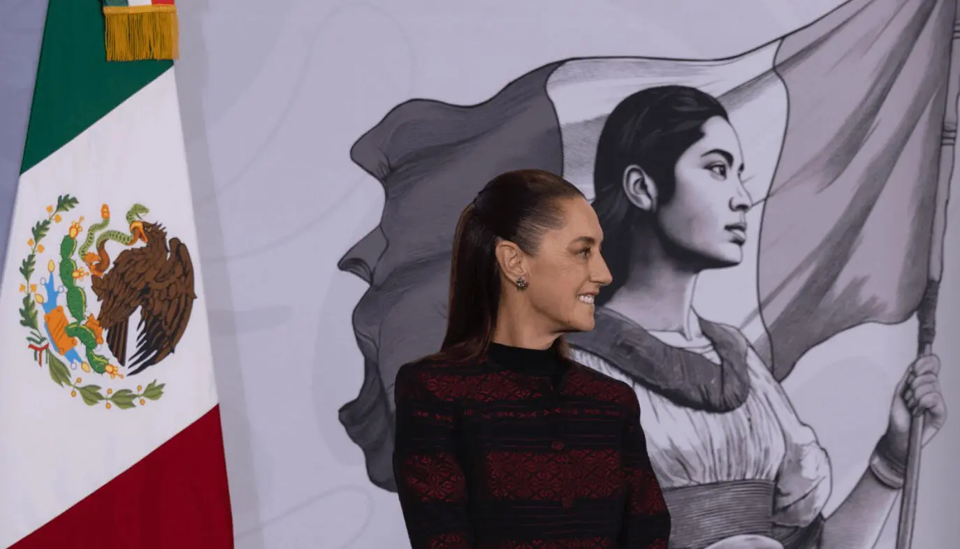 Sheinbaum presenta plan de proyectos eléctricos junto a CFE y Sener