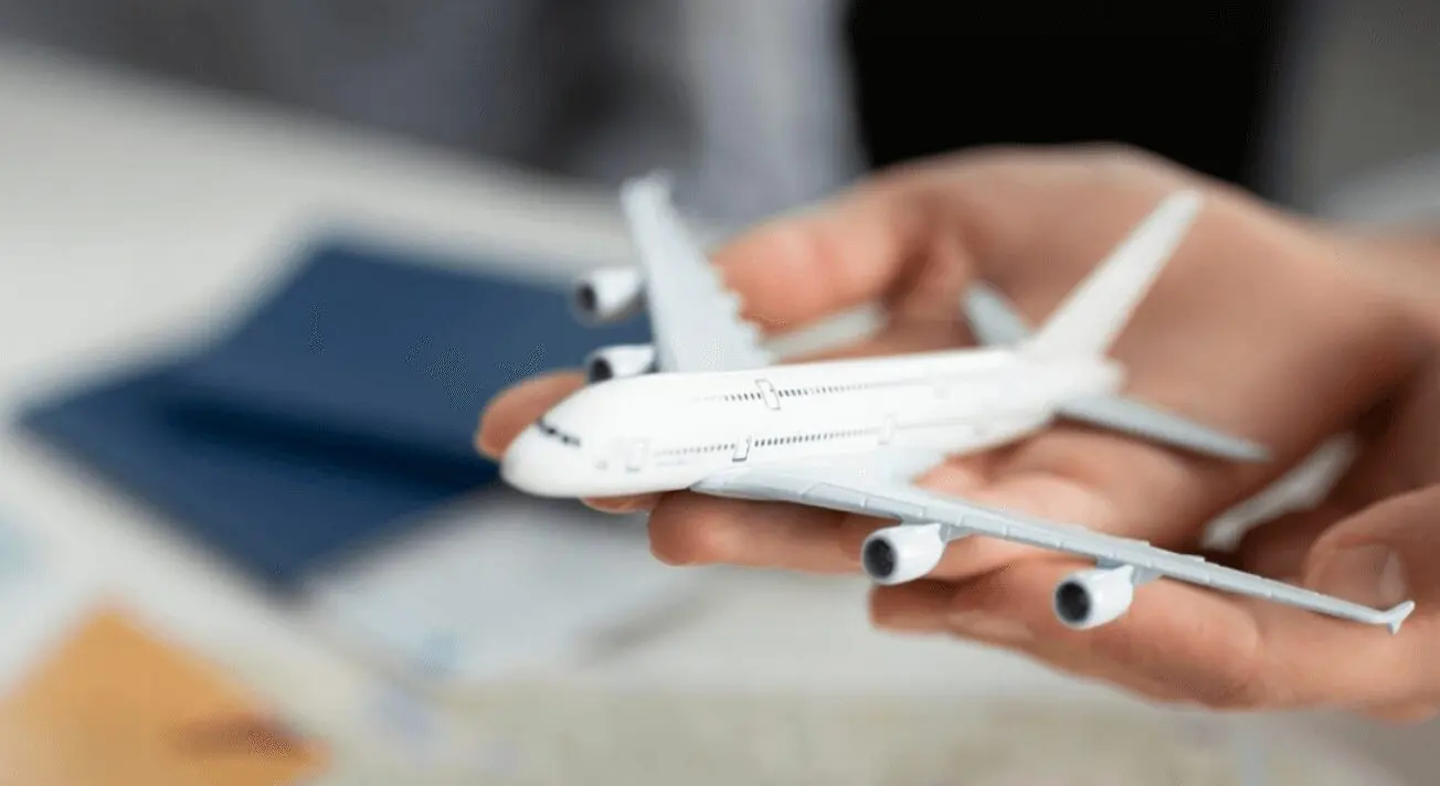 Avión comercial de bajo costo que representa la integración entre Volaris y Viva Aerobus