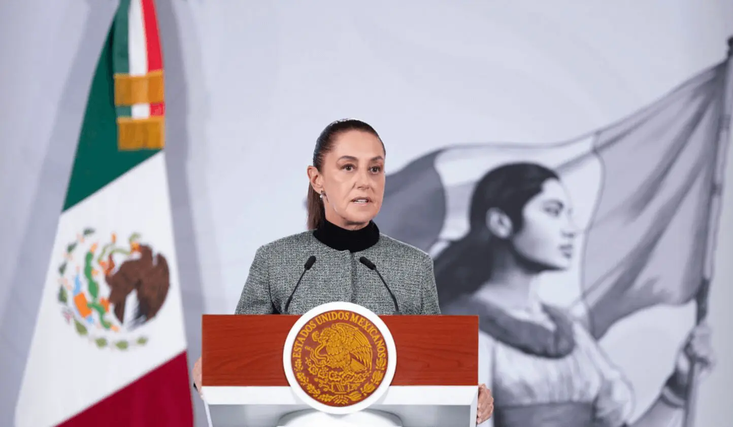 Sheinbaum durante su conferencia matutina al hablar sobre la permanencia de Marx Arriaga en la SEP