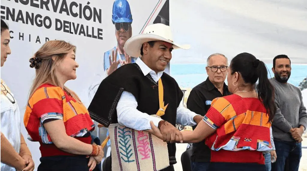 Arranque de conservación del camino Betania–Soyatitán–Amatenango del Valle