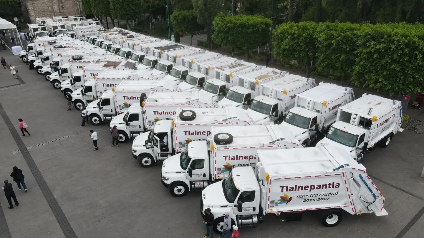 Camiones nuevos para la recolección de basura en Tlalnepantla
