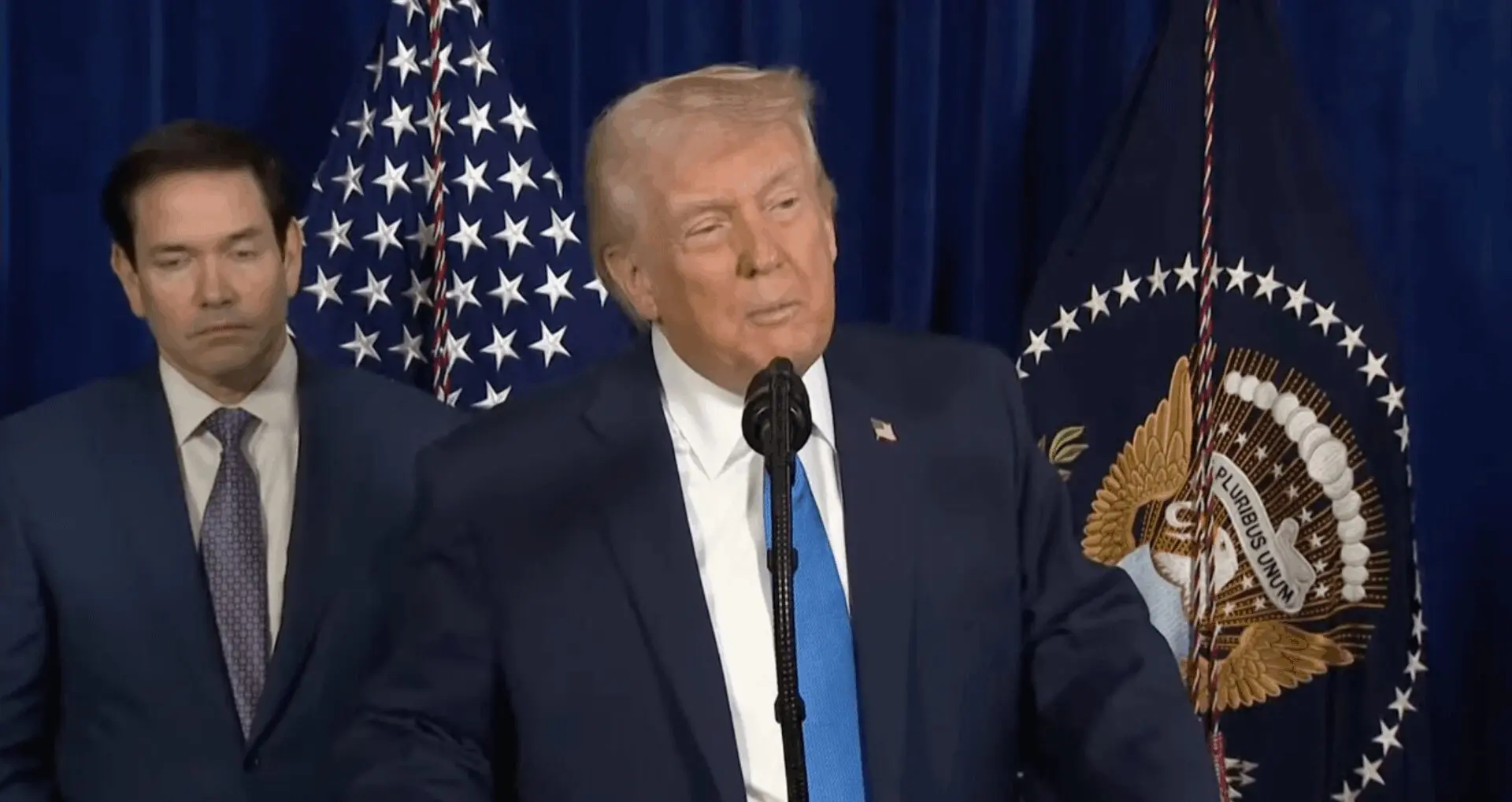 Trump anuncia control petrolero de Venezuela y participación de empresas de EU